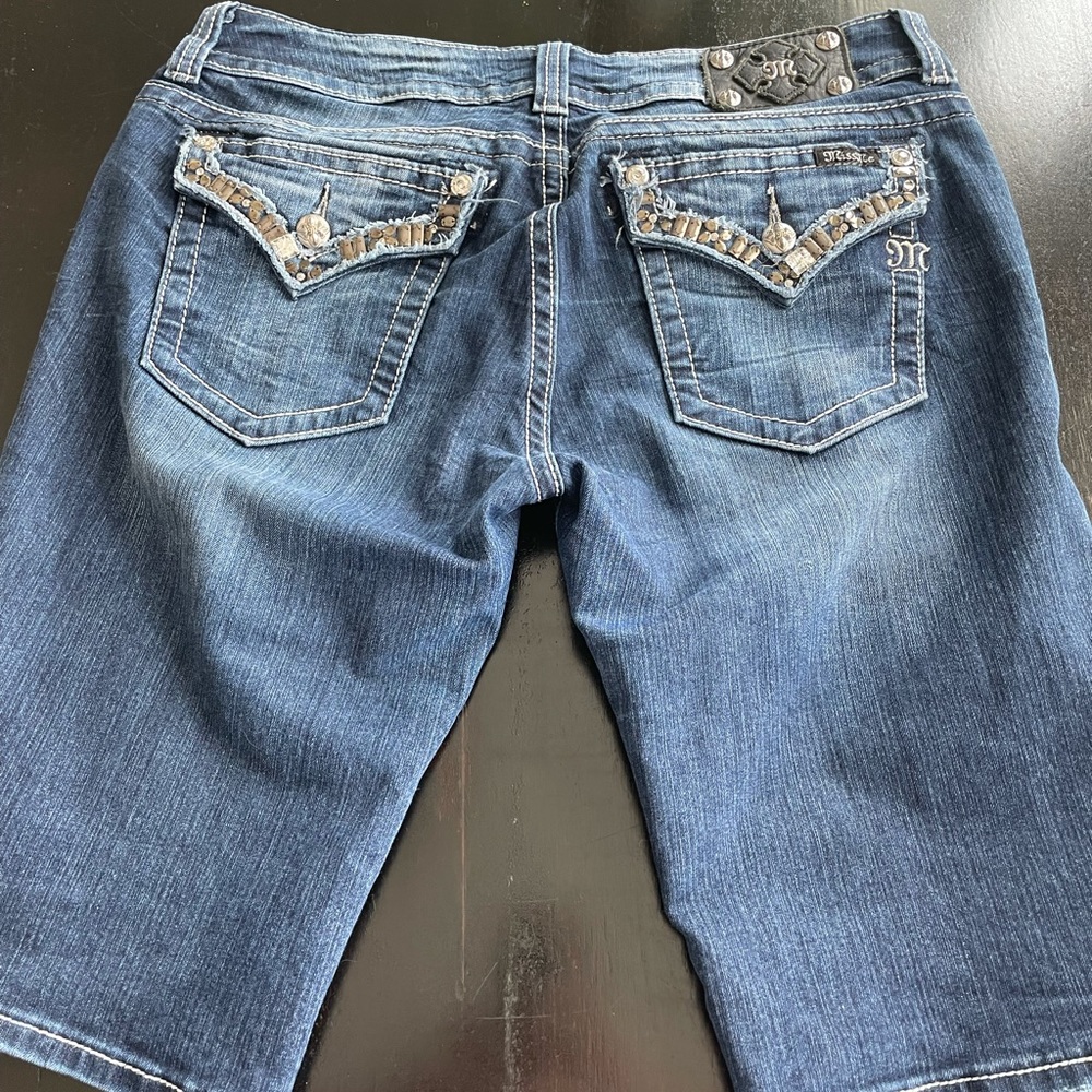 Miss Me jean shorts in 33 waist